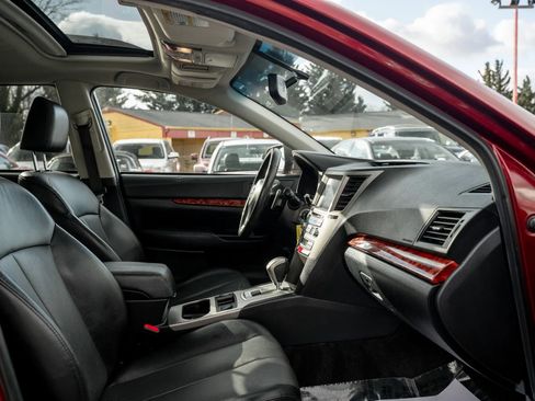 Used 2012 Subaru Outback 3.6R Limited image 11