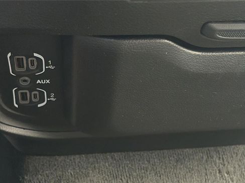 Used 2021 RAM 1500 Big Horn image 13