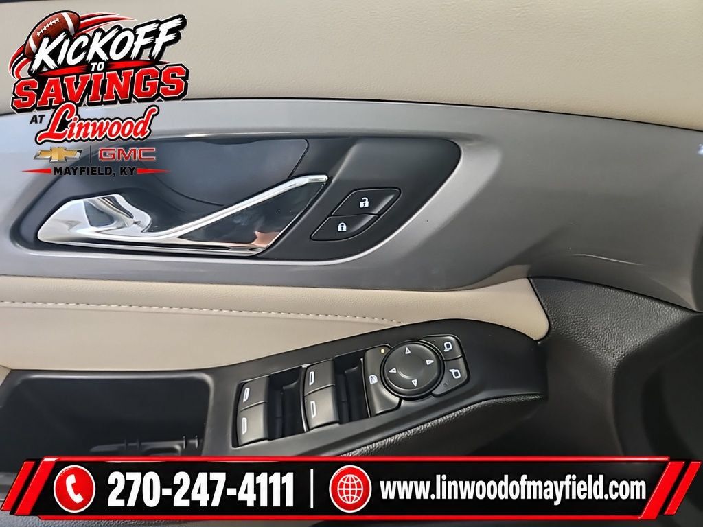 Used 2023 Chevrolet Traverse LS FWD image 15