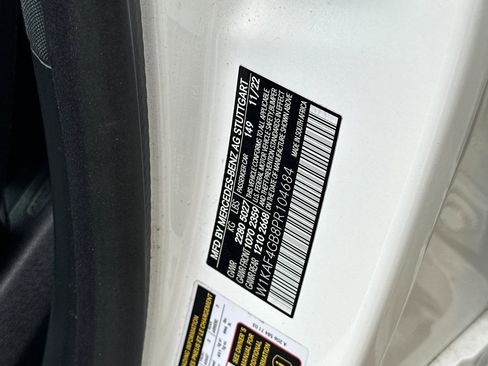 Used 2023 Mercedes-Benz C 300 Sedan image 36