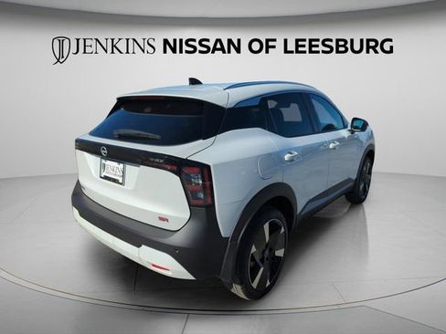 New 2026 Nissan Kicks SR FWD image 3