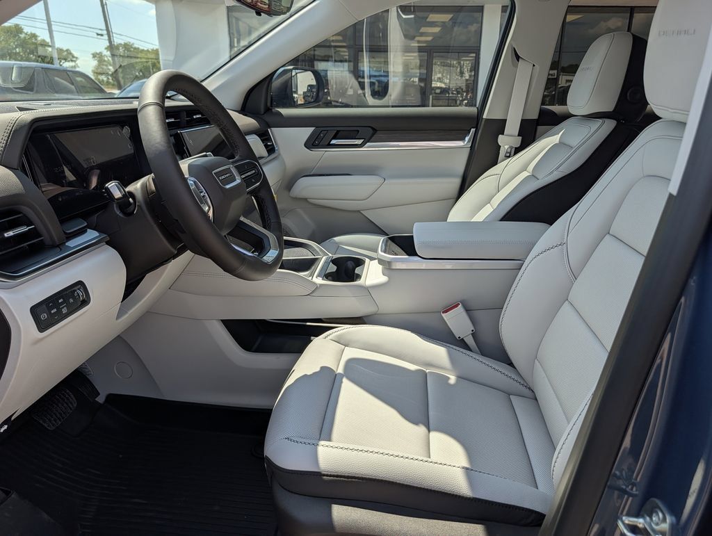 New 2027 GMC Terrain Denali w/ LPO, Floor Liner Package AWD/4WD image 23