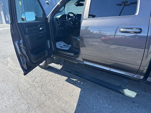 Used 2021 RAM 2500 Laramie image 12