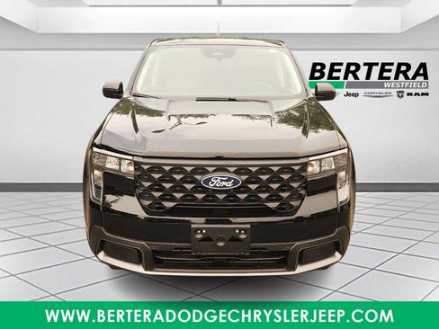 Used 2026 Ford Maverick XLT AWD/4WD image 2
