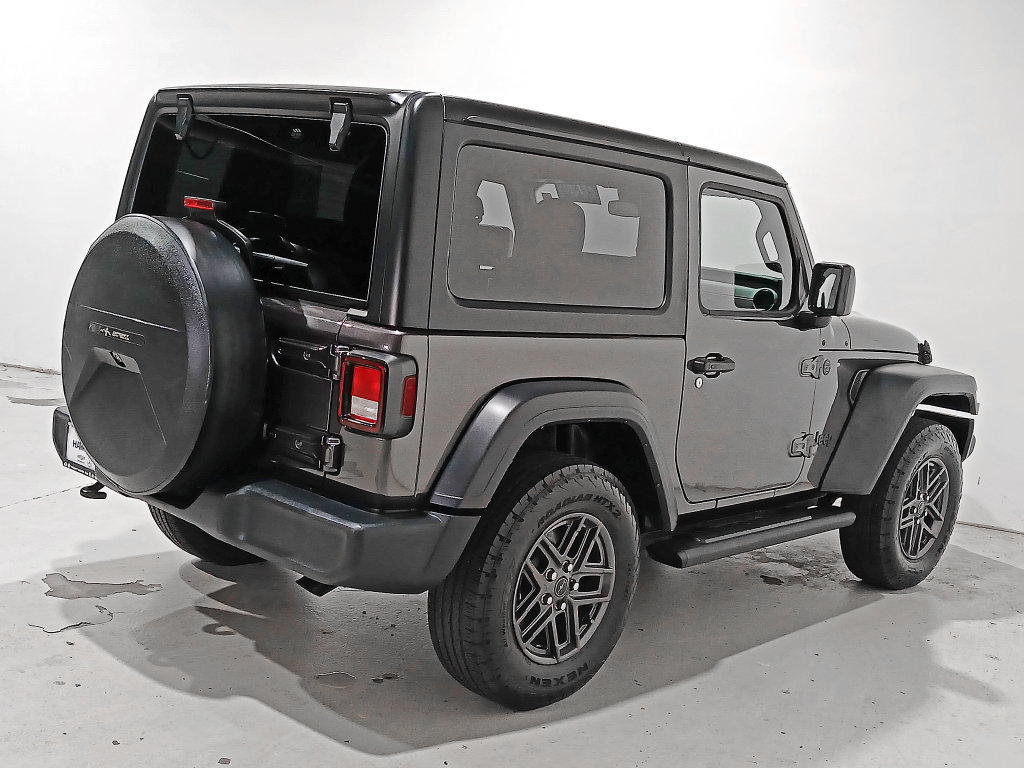 Used 2024 Jeep Wrangler Sport AWD/4WD image 6