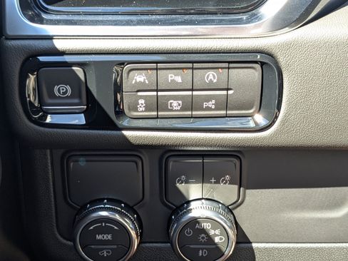 New 2026 GMC Yukon XL Denali w/ Sun & Power Step Package image 25