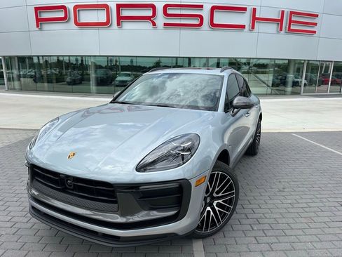 Used 2025 Porsche Macan image 1