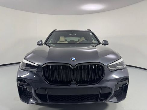 Used 2022 BMW X5 xDrive40i w/ M Sport Package AWD/4WD image 2