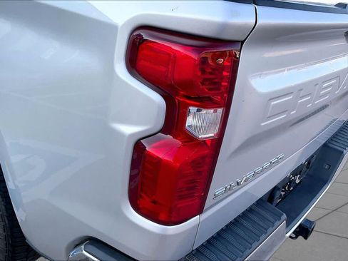 Used 2020 Chevrolet Silverado 1500 LT w/ Texas Edition AWD/4WD image 28