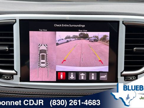 New 2026 Chrysler Pacifica Pinnacle w/ Trailer Tow Group FWD image 16