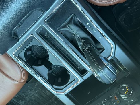 Used 2018 Ford F150 XLT w/ Equipment Group 302A Luxury image 25