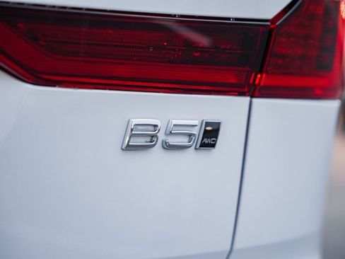 New 2026 Volvo XC60 B5 Ultra w/ Climate Package image 8