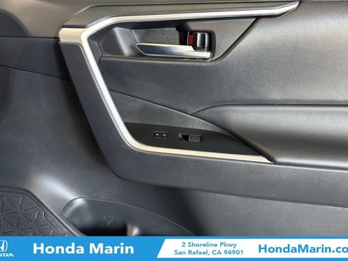 Used 2024 Toyota RAV4 XLE AWD/4WD image 21
