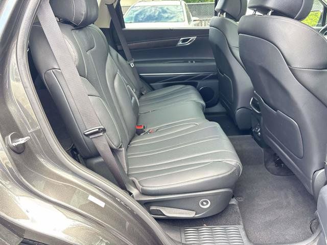 Used 2024 Genesis GV80 3.5T AWD/4WD image 16
