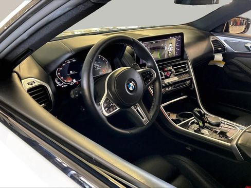 Used 2025 BMW M850i xDrive AWD/4WD image 16
