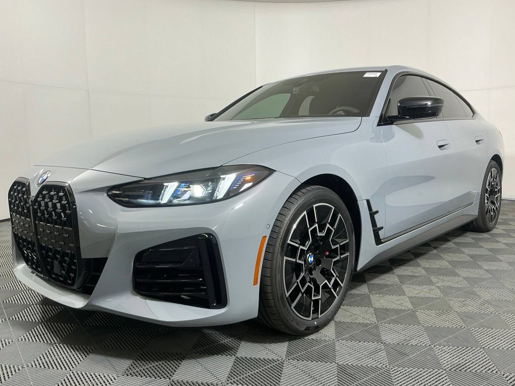New 2026 BMW 430i w/ M Sport Package RWD image 2