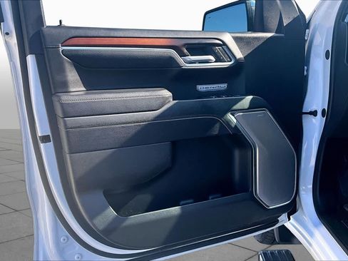 Used 2025 GMC Sierra 1500 Denali w/ Technology Package AWD/4WD image 22
