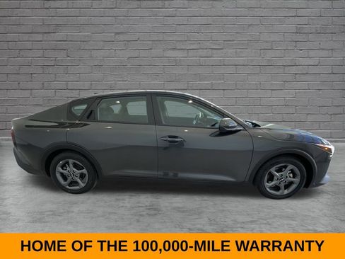 Used 2025 Kia K4 FWD image 7