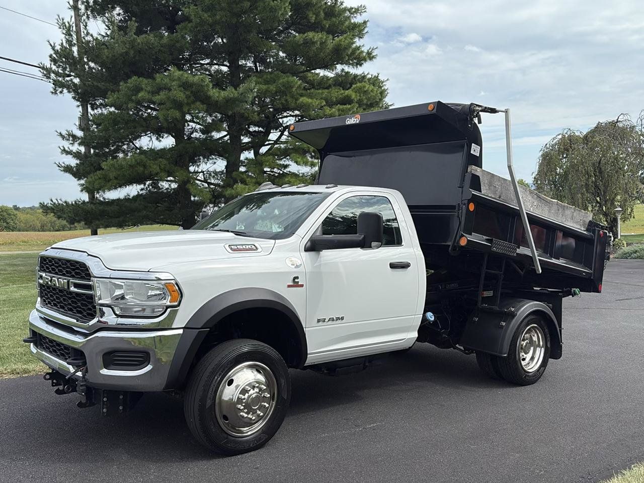 Used 2020 RAM 5500 Tradesman AWD/4WD image 1