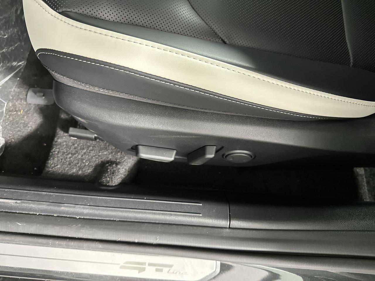 New 2027 Kia K4 GT-Line FWD image 4