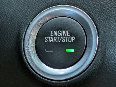 Used 2021 GMC Terrain SLE image 23