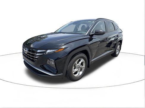 Used 2023 Hyundai Tucson SEL FWD image 4