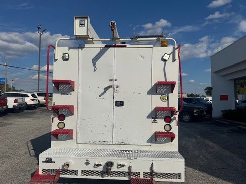 Used 2015 Ford F550 XL w/ Power Equipment Group image 7