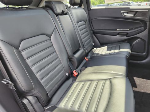 Used 2016 Ford Edge SEL w/ Equipment Group 201A AWD/4WD image 20