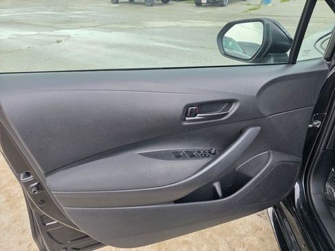 Used 2023 Toyota Corolla LE FWD image 19