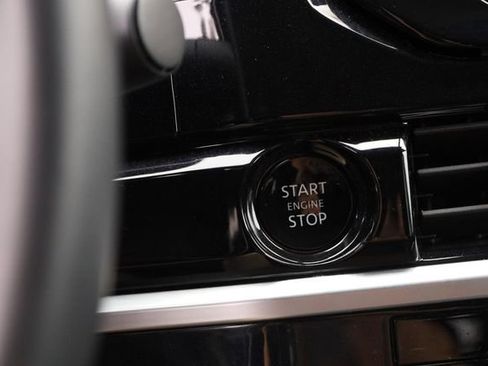 Certified 2025 Nissan Pathfinder SV AWD/4WD image 16