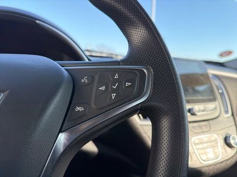 Used 2024 Chevrolet Malibu LT image 39