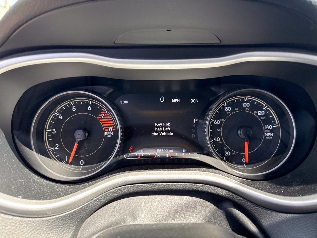 Used 2018 Jeep Cherokee Trailhawk w/ Cold Weather Group AWD/4WD image 6