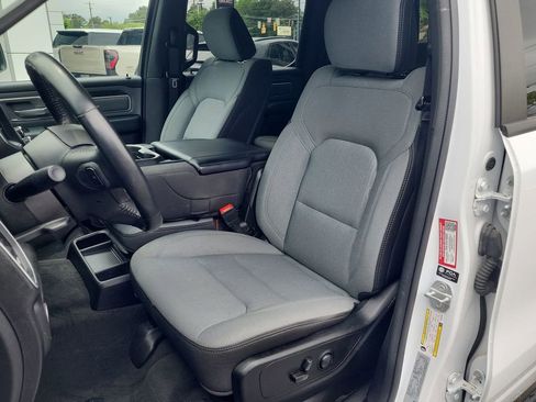 Used 2022 RAM 1500 Big Horn AWD/4WD image 19