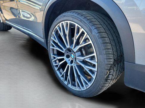 Used 2024 BMW X5 xDrive40i w/ Premium Package image 6