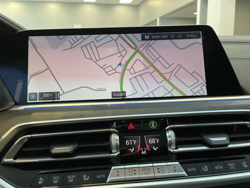 Used 2022 BMW X5 xDrive45e w/ M Sport Package image 27