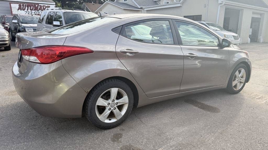 Used 2012 Hyundai Elantra GLS w/ Preferred Pkg 3 FWD image 4