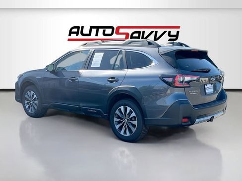 Used 2023 Subaru Outback Limited XT image 5