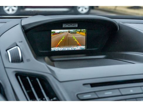 Used 2017 Ford Escape SE image 21