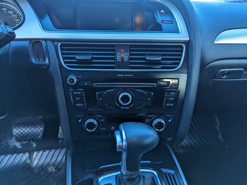 Used 2016 Audi A4 2.0T Premium image 22