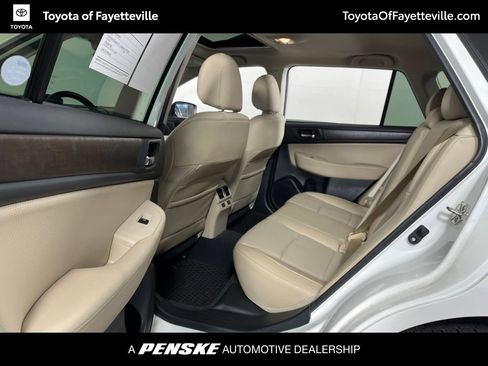 Used 2016 Subaru Outback 2.5i Limited AWD/4WD image 28
