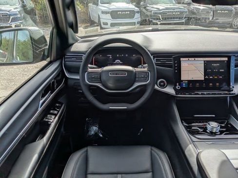 New 2026 Jeep Grand Wagoneer Limited w/ Premium Group II AWD/4WD image 18