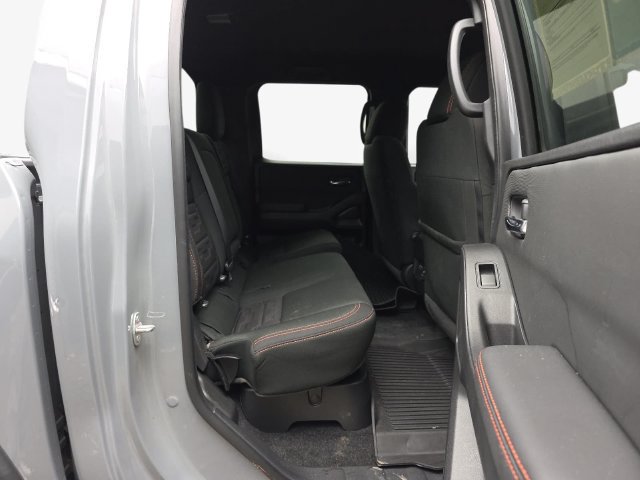 Used 2024 Nissan Frontier PRO-4X w/ Pro Convenience Package AWD/4WD image 35