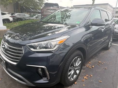 Used 2019 Hyundai Santa Fe XL SE w/ SE Premium Package 02 FWD image 2