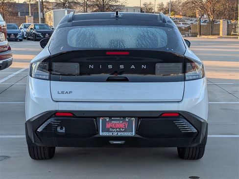 New 2026 Nissan Leaf Platinum+ image 6