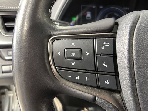 Used 2021 Lexus UX 250h w/ Premium Package image 28