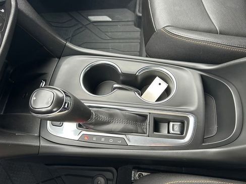 Used 2021 Chevrolet Equinox Premier image 30