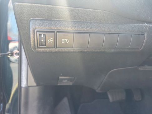 Used 2020 Toyota Corolla SE w/ Protection Package FWD image 15