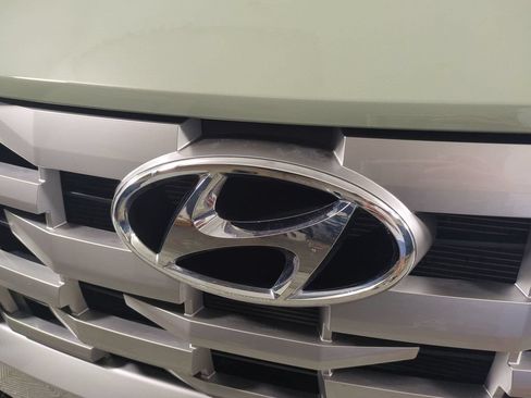 Used 2024 Hyundai Santa Cruz SE FWD image 13