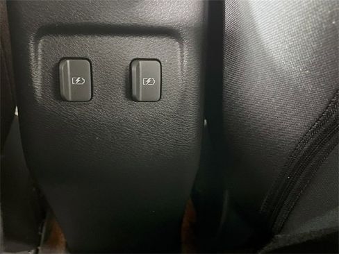 Used 2024 Nissan Kicks SV image 22