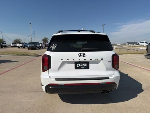 Used 2024 Hyundai Palisade Calligraphy image 6